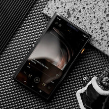 Cargar imagen en el visor de la galería, Shanling M9 Plus editorial
