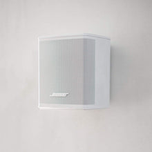 Cargar imagen en el visor de la galería, Bose Surround Speakers blanco editorial
