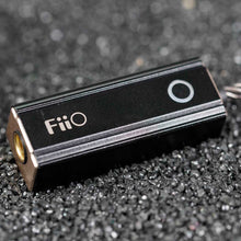 Cargar imagen en el visor de la galería, FiiO KA2 editorial trasera
