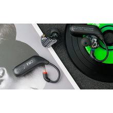 Cargar imagen en el visor de la galería, FiiO UTWS1 editorial
